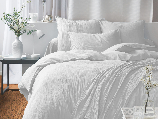 parure de lit blanche en gaze de coton