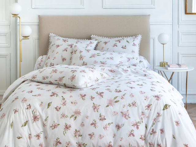 parure de lit fleuri en voile de coton